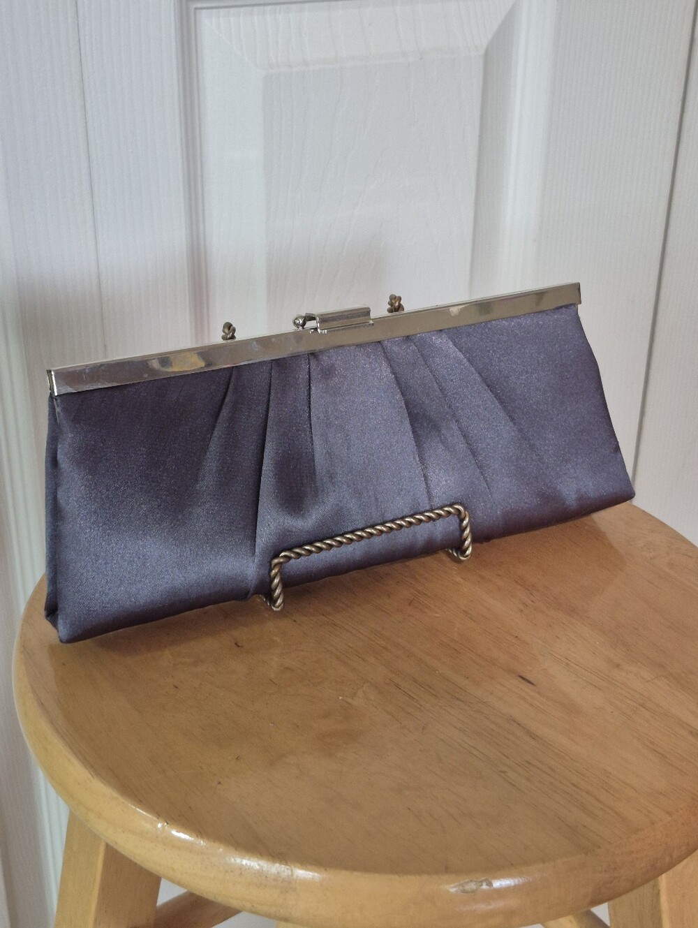 Jessica McClintock silver satin evening bag - Picture 12 of 12